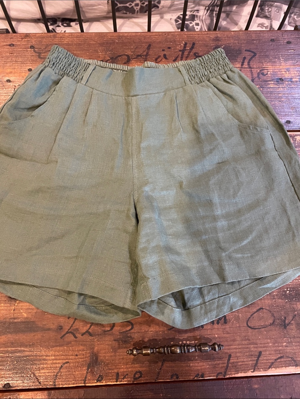 Nomad Olive Green High-Waist Linen Shorts